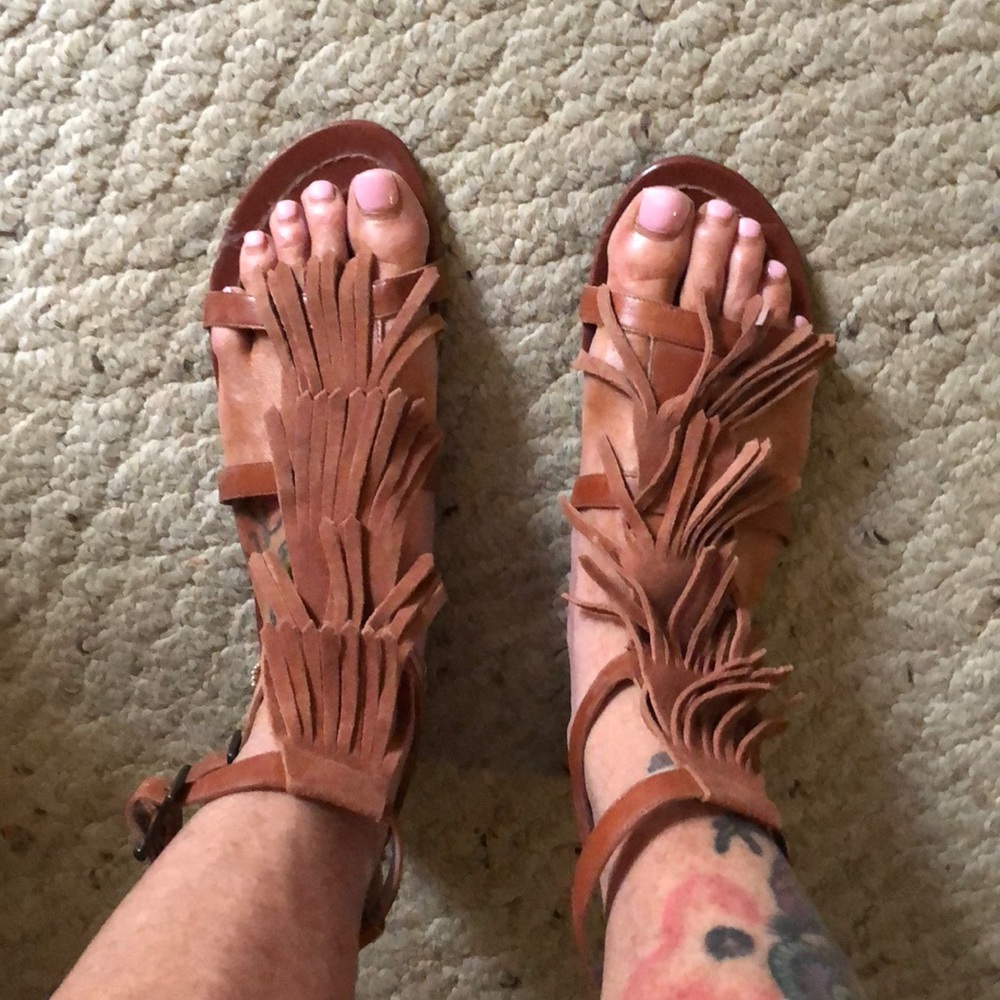 👠wot Gianni Bini leather Sandals worn one time